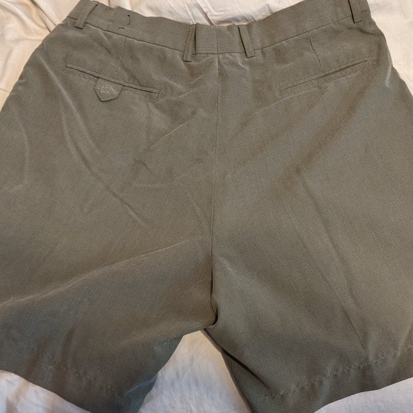 Callaway men's shorts size 33 - Picture 2 of 4